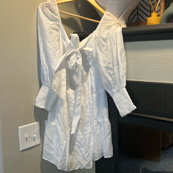 white dress - Picture 2 of 5